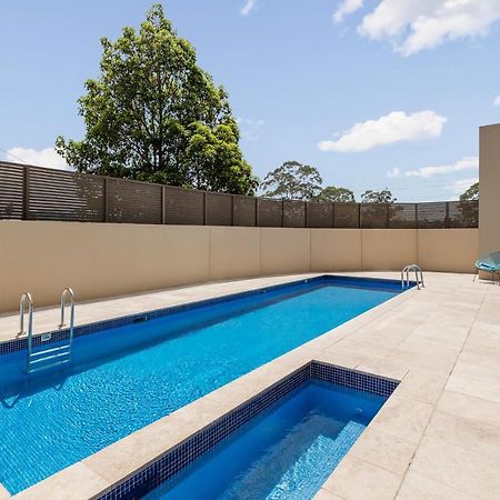 Nesuto Parramatta Aparthotel Sydney Bagian luar foto