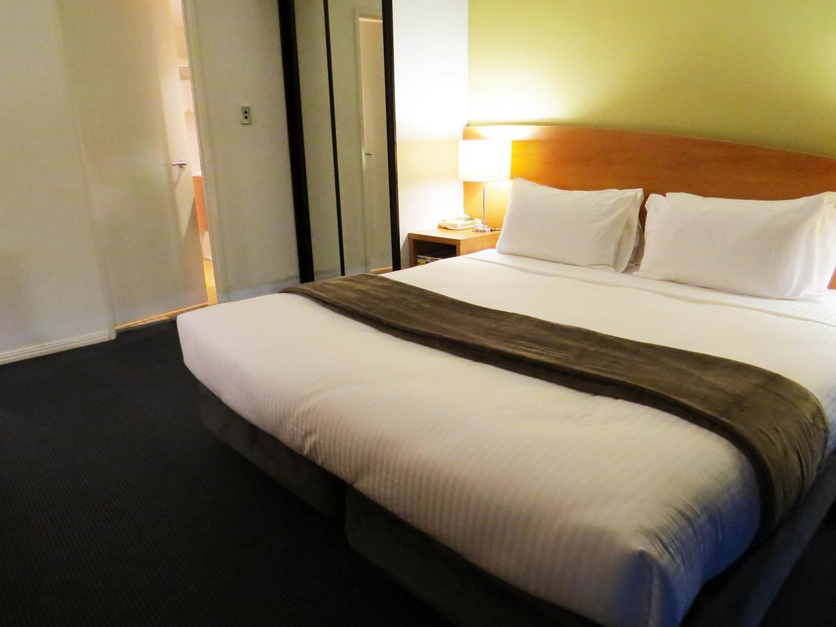 Nesuto Parramatta Aparthotel Sydney Bagian luar foto