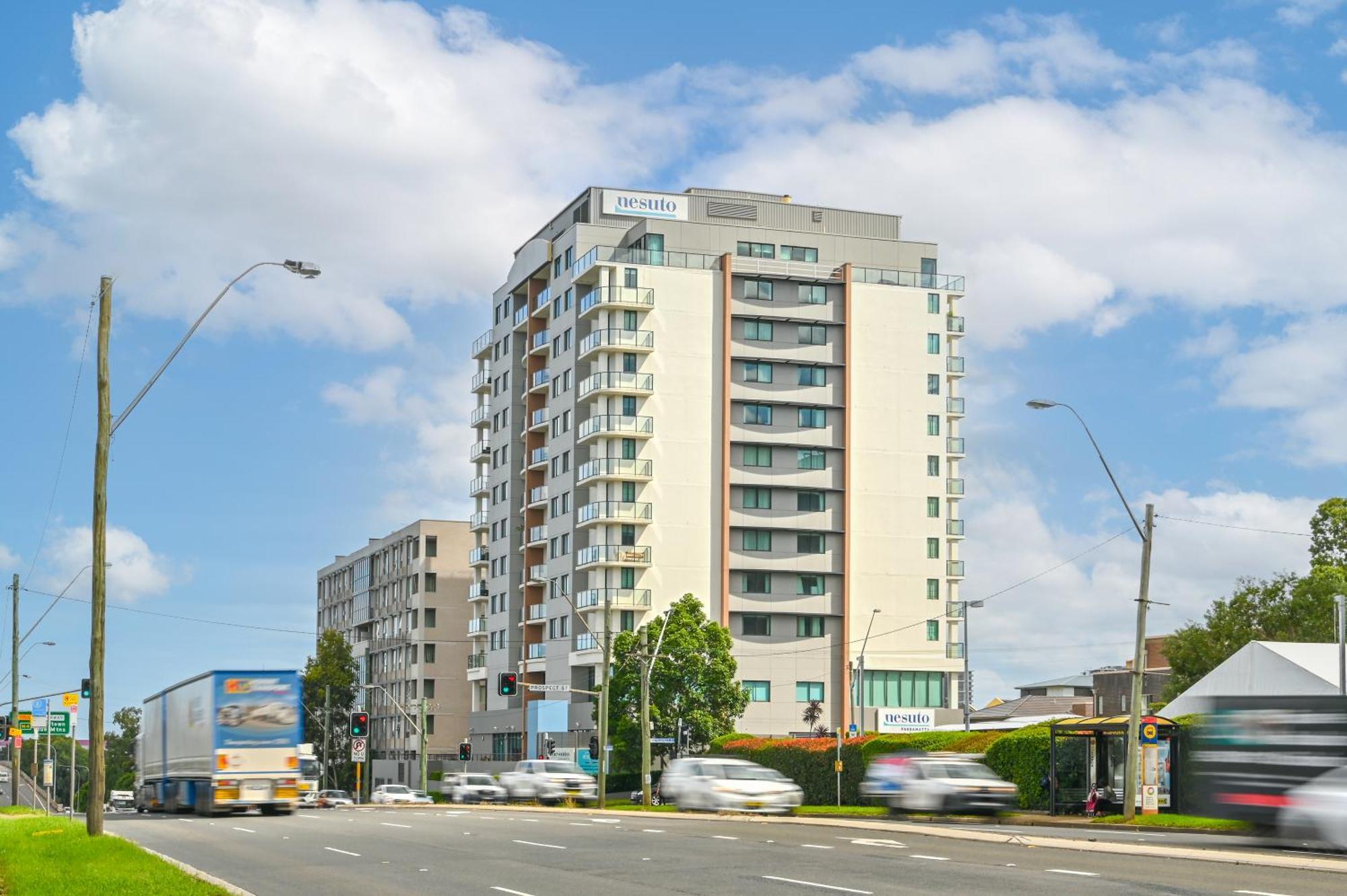 Nesuto Parramatta Aparthotel Sydney Bagian luar foto