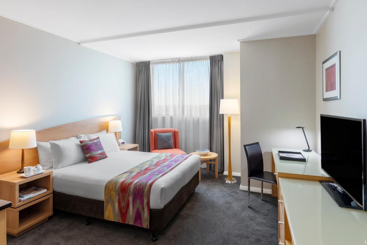 Nesuto Parramatta Aparthotel Sydney Bagian luar foto